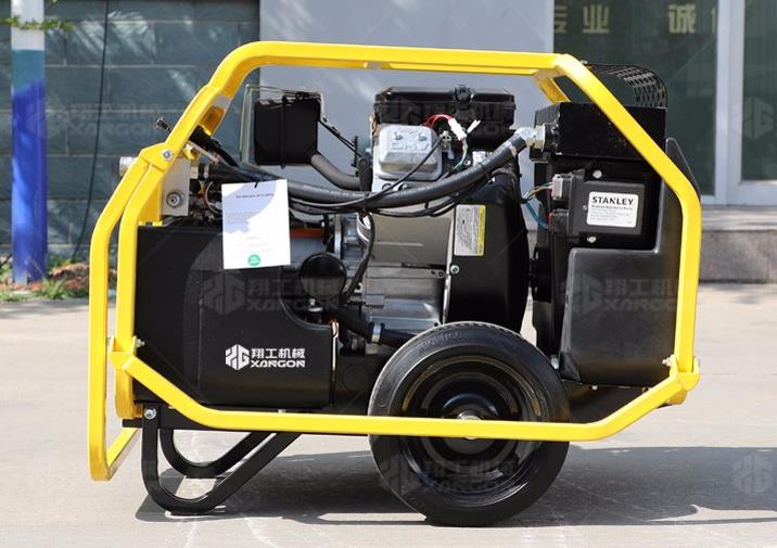 液(ye)壓動(dong)力站(zhan)